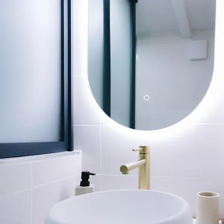 Chaleureux - Centre Ville, Zenith - Wifi Apartman *